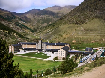 Vall de Nria by Oswaldo Rubio