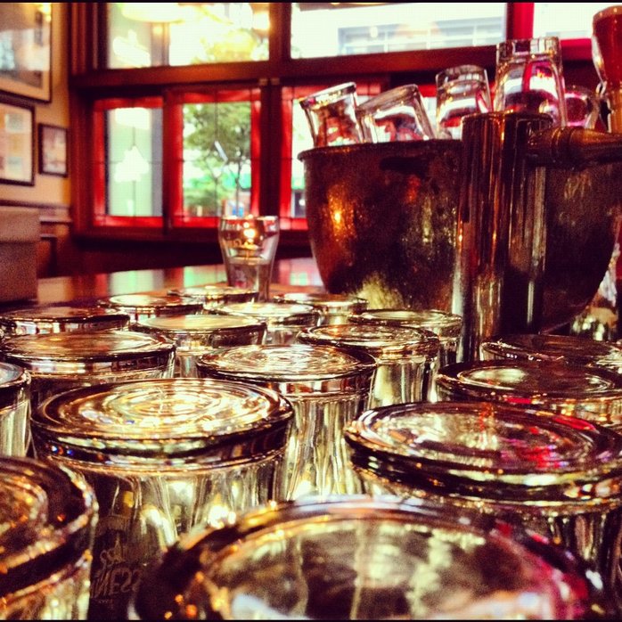 Johnnie Foxs Irish Snug1