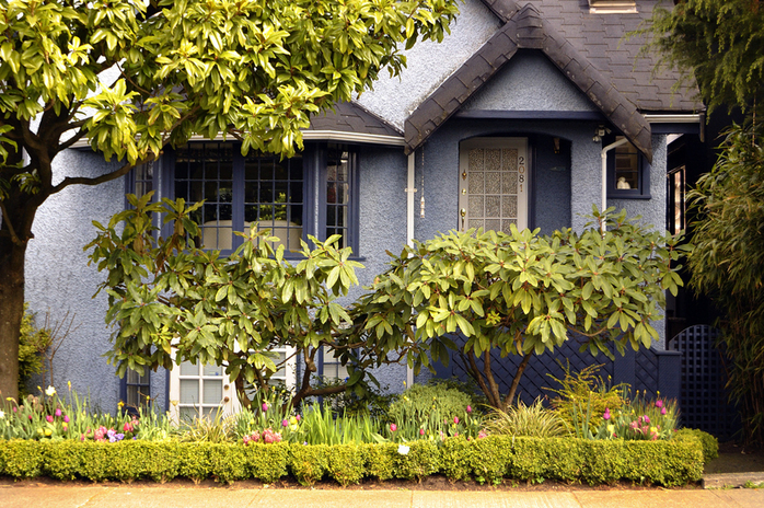 Kitsilano blue house with front yard