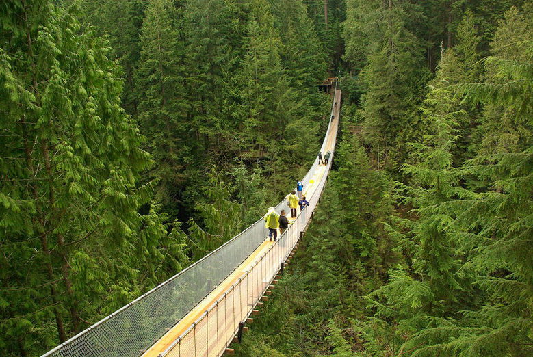 1280px Capilano suspension bridge a