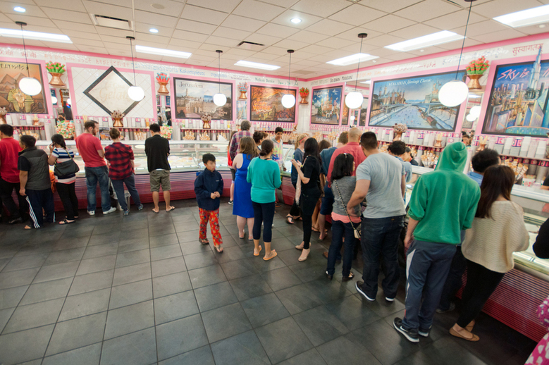 08 La Casa Gelato Inside