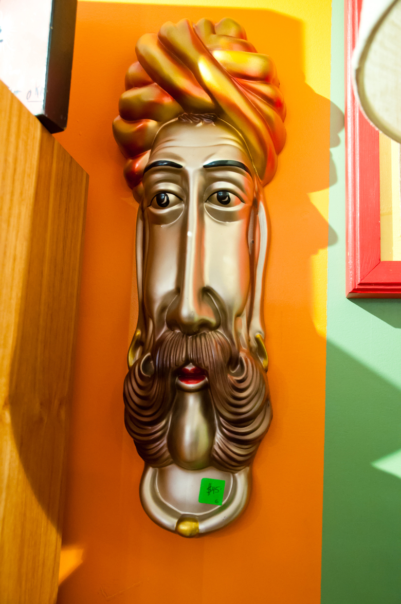 06 Vintage or crazy stuff you can find here all