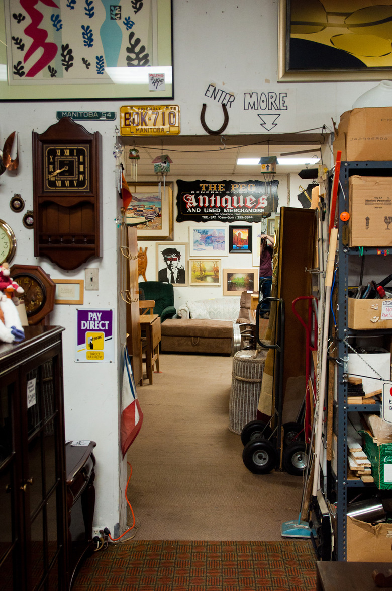 10 Enter for more vintage finds