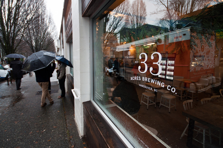 8 33 Acres Brewing Storefront