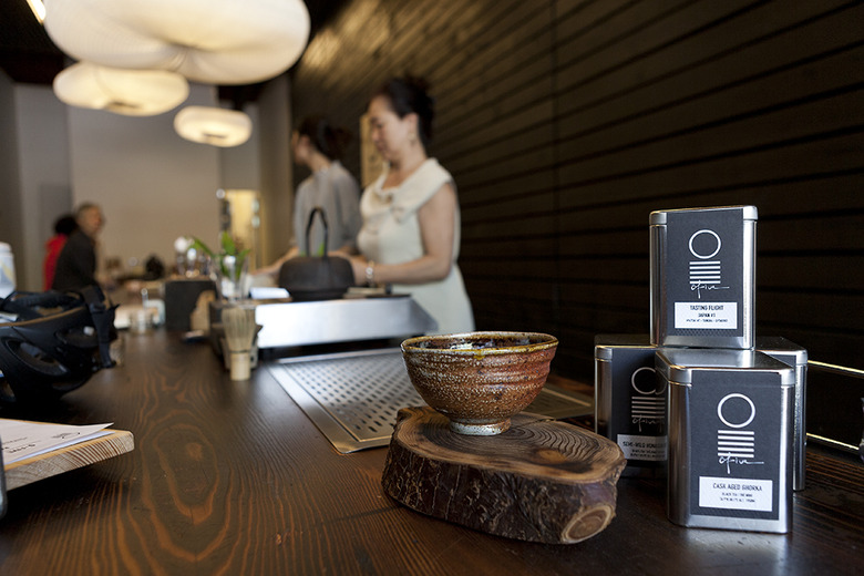 5a The shop usually carries around 20 teas at a time