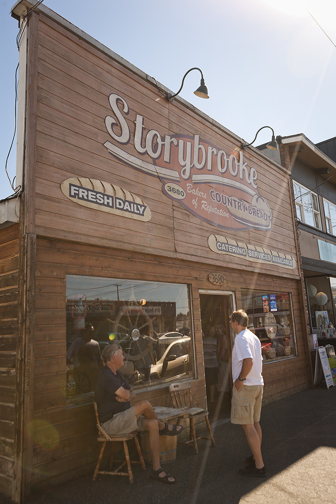 16 Storybrooke  Bread baker 