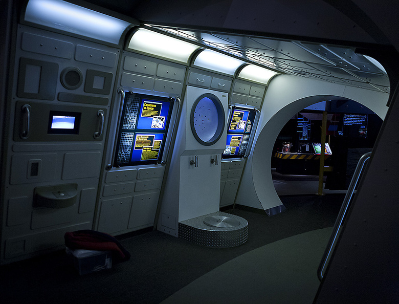 14 HR MacMillan Space Centre